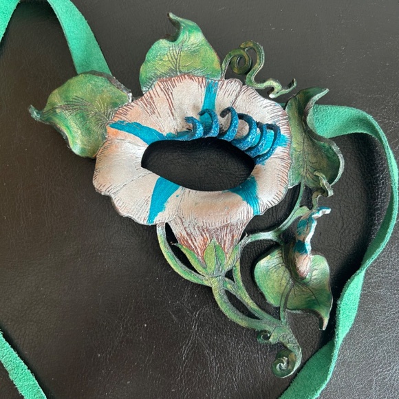 Arts & Myths Artisan Created Leather Flower Masquerade Mask - Picture 2 of 8